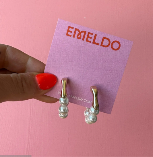 Pre-order Sally pearl hoops
